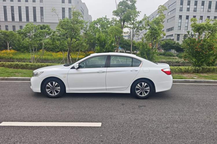 Used Honda Accord 2015 2.0L LXS Elite Edition Exterior 3