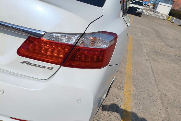 Used Honda Accord 2015 2.0L LXS Elite Edition Exterior 3