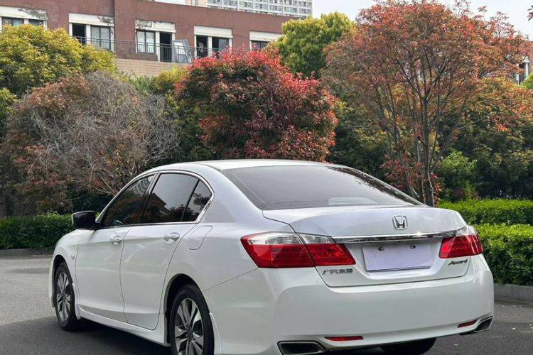 Used Honda Accord 2015 2.0L LX Comfort Edition Exterior 4