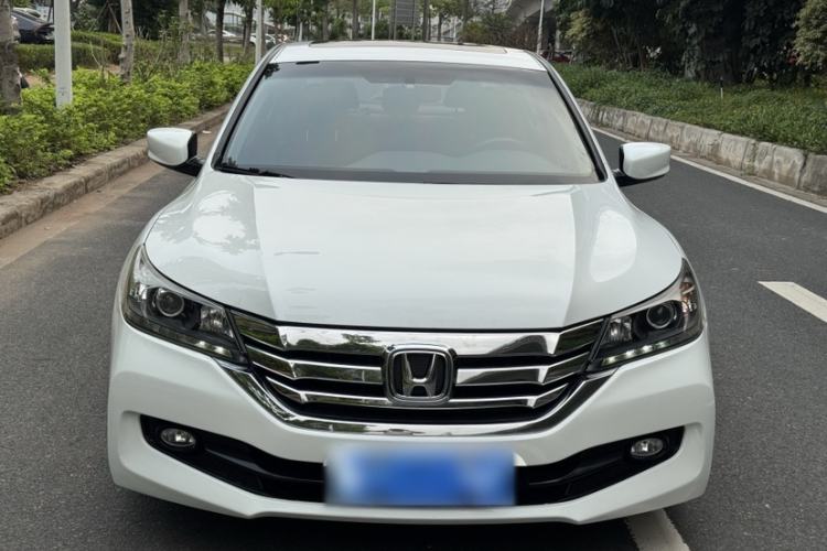 Used Honda Accord 2015 2.0L LXS Elite Edition Exterior 5