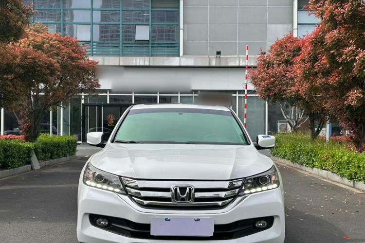 Used Honda Accord 2015 2.0L LX Comfort Edition Exterior 5