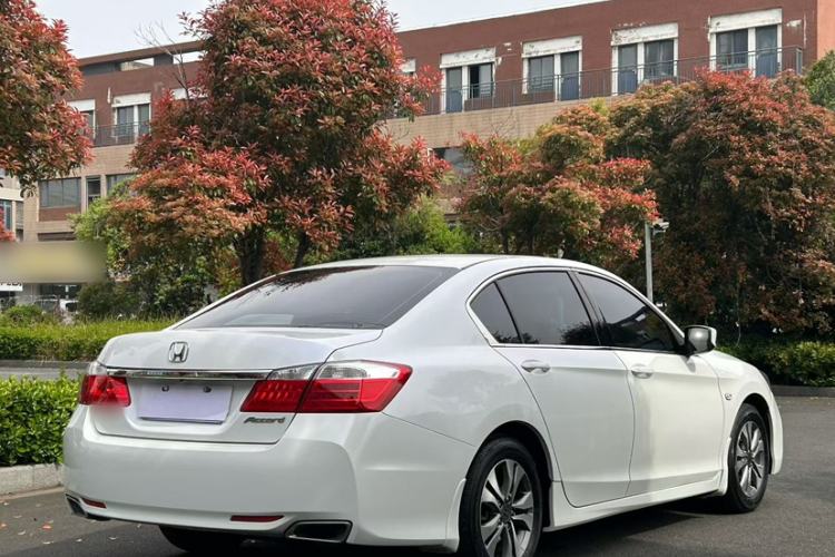 Used Honda Accord 2015 2.0L LX Comfort Edition Exterior 7