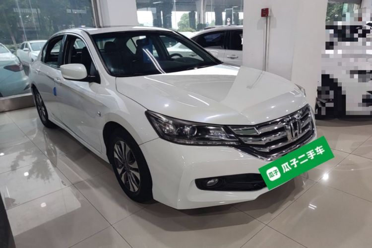 Used Honda Accord 2015 2.0L LXS Elite Edition Front Right 45 Deg