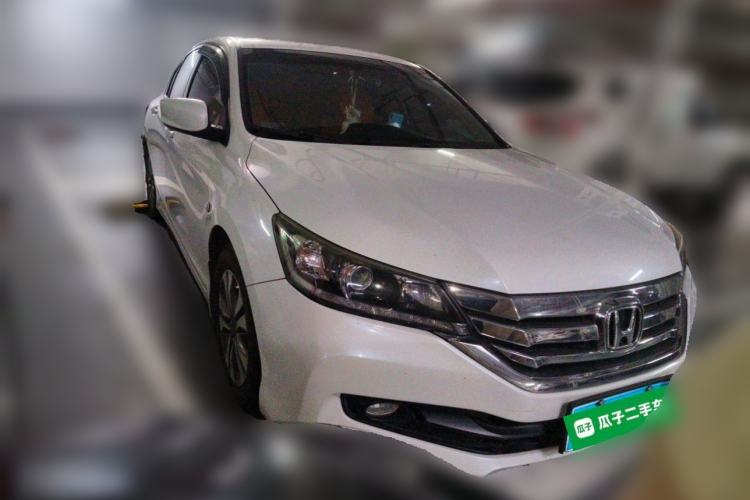 Used Honda Accord 2015 2.0L LX Comfort Edition Front Right 45 Deg