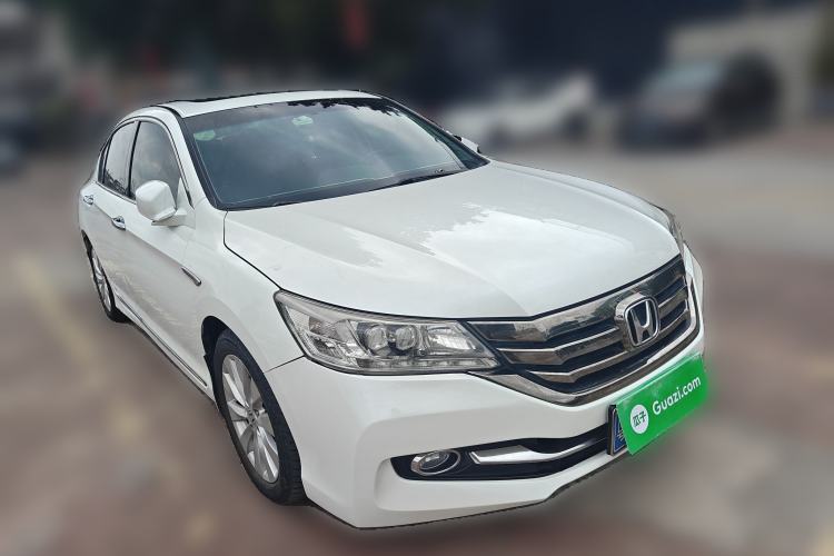 Used Honda Accord 2015 2.4L EX Luxury Edition Front Right 45 Deg