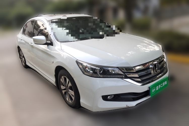 Used Honda Accord 2015 2.0L LX Comfort Edition Front Right 45 Deg