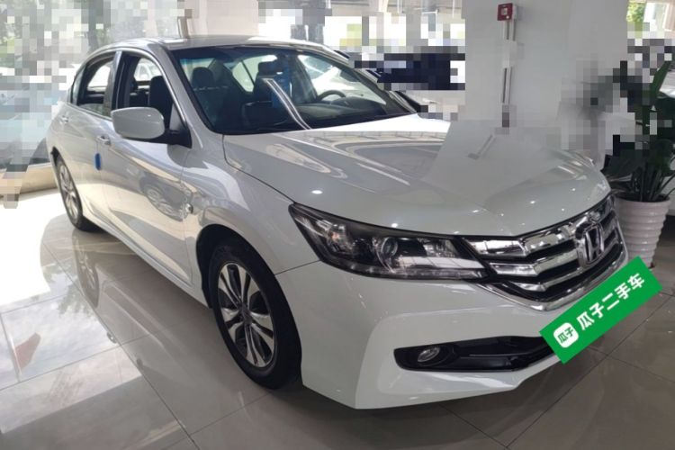 Used Honda Accord 2015 2.0L LXS Elite Edition Front Right 45 Deg