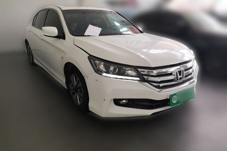 Used Honda Accord 2015 2.0L LXS Elite Edition Front Right 45 Deg