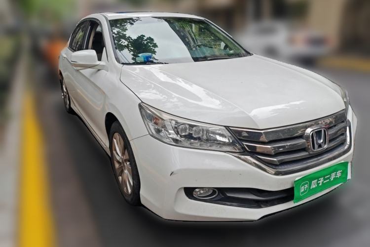 Used Honda Accord 2015 2.4L EX Luxury Edition Front Right 45 Deg