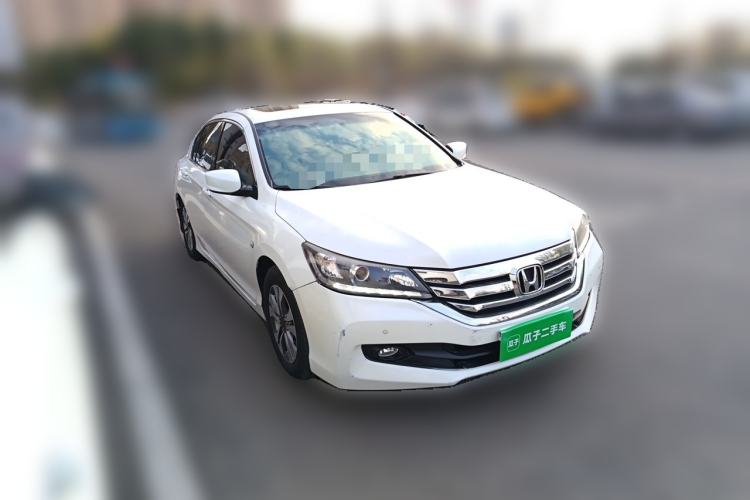 Used Honda Accord 2015 2.0L LX Comfort Edition Front Right 45 Deg