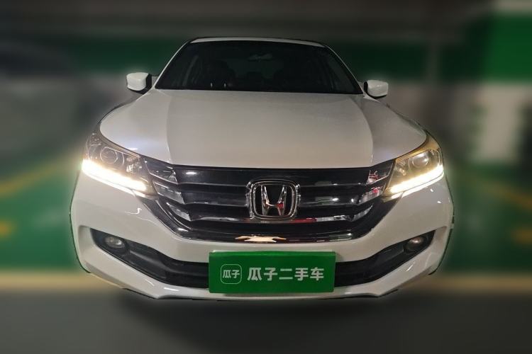 Used Honda Accord 2015 2.0L LX Comfort Edition Front