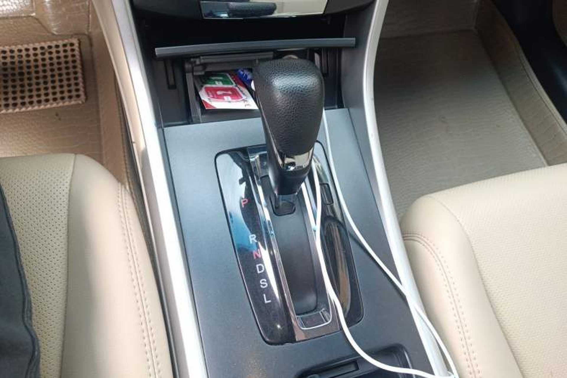 Used Honda Accord 2015 2.0L LX Comfort Edition Gear Lever