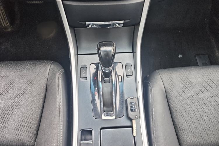 Used Honda Accord 2015 2.0L LXS Elite Edition Gear Lever