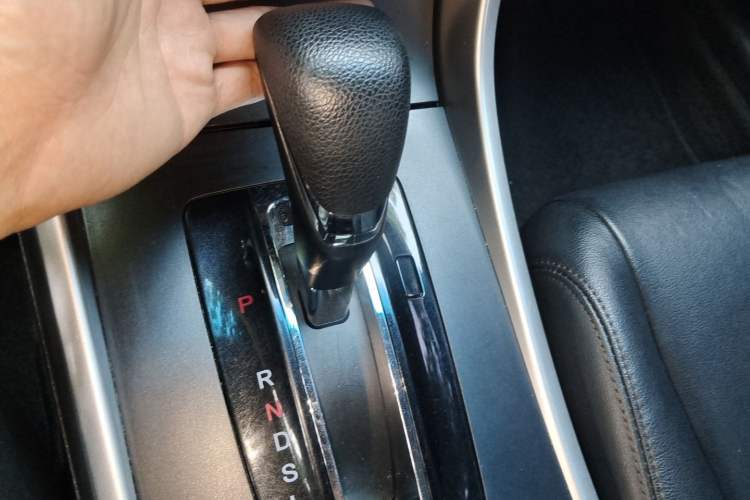 Used Honda Accord 2015 2.0L LX Comfort Edition Gear Lever