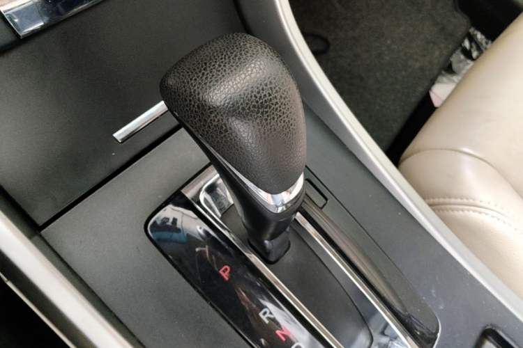 Used Honda Accord 2015 2.0L LX Comfort Edition Gear Lever