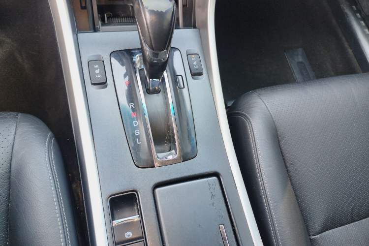 Used Honda Accord 2015 2.0L LXS Elite Edition Gear Lever