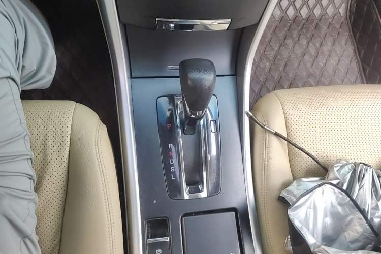 Used Honda Accord 2015 2.0L LX Comfort Edition Gear Lever