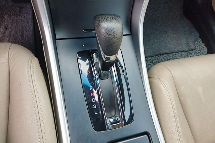 Used Honda Accord 2015 2.0L LX Comfort Edition Gear Lever