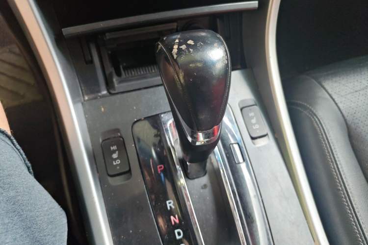 Used Honda Accord 2015 2.0L EX Luxury Edition Gear Lever