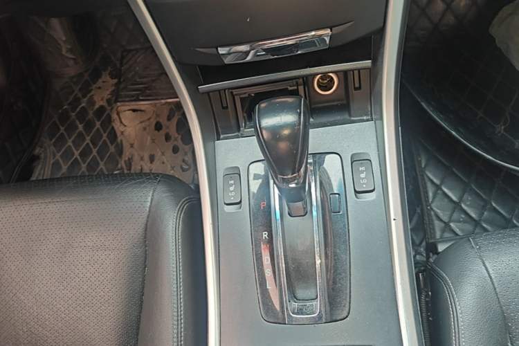 Used Honda Accord 2015 2.0L LXS Elite Edition Gear Lever