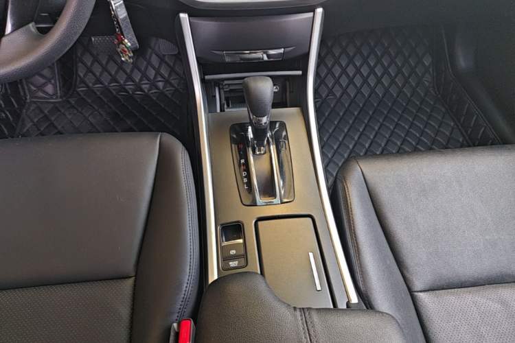 Used Honda Accord 2015 2.0L LX Comfort Edition Gear Lever