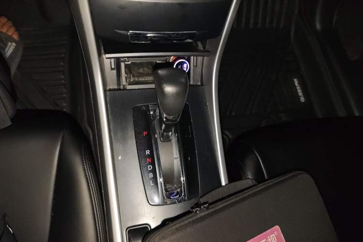 Used Honda Accord 2015 2.0L LX Comfort Edition Gear Lever