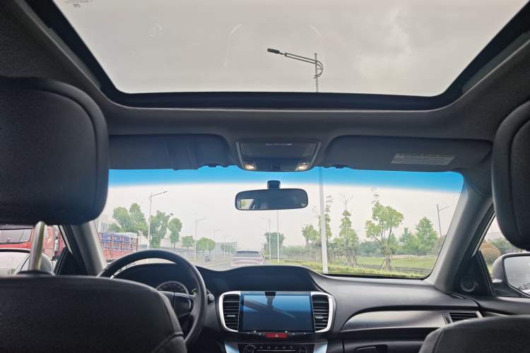 Used Honda Accord 2015 2.0L LXS Elite Edition Headliner