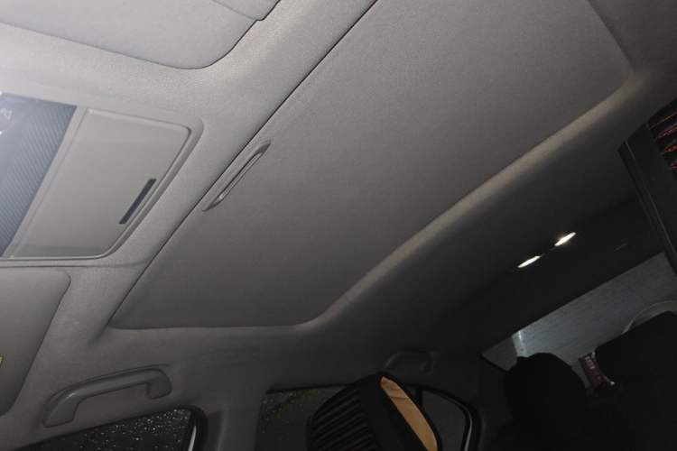 Used Honda Accord 2015 2.0L LX Comfort Edition Headliner
