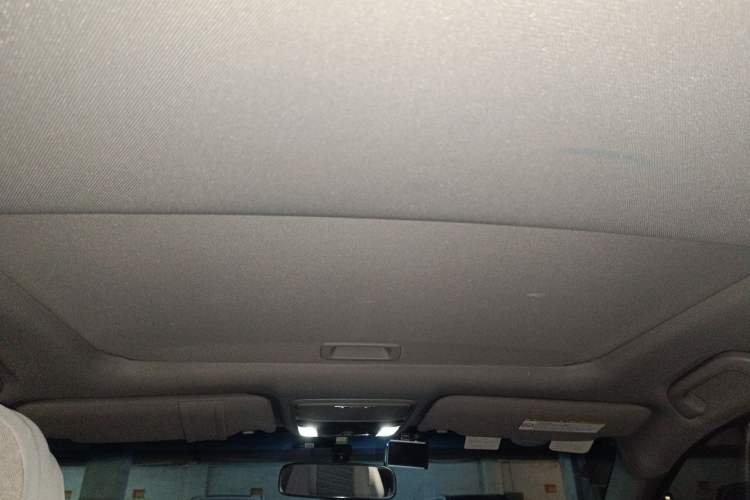 Used Honda Accord 2015 2.0L LX Comfort Edition Headliner