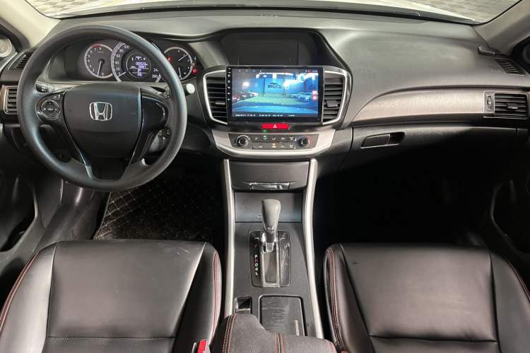 Used Honda Accord 2015 2.0L LX Comfort Edition Interior 1