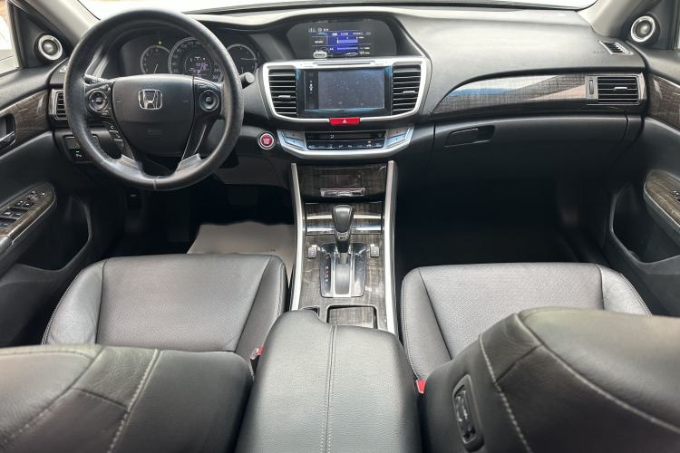Used Honda Accord 2015 2.4L EX Luxury Edition Interior 1