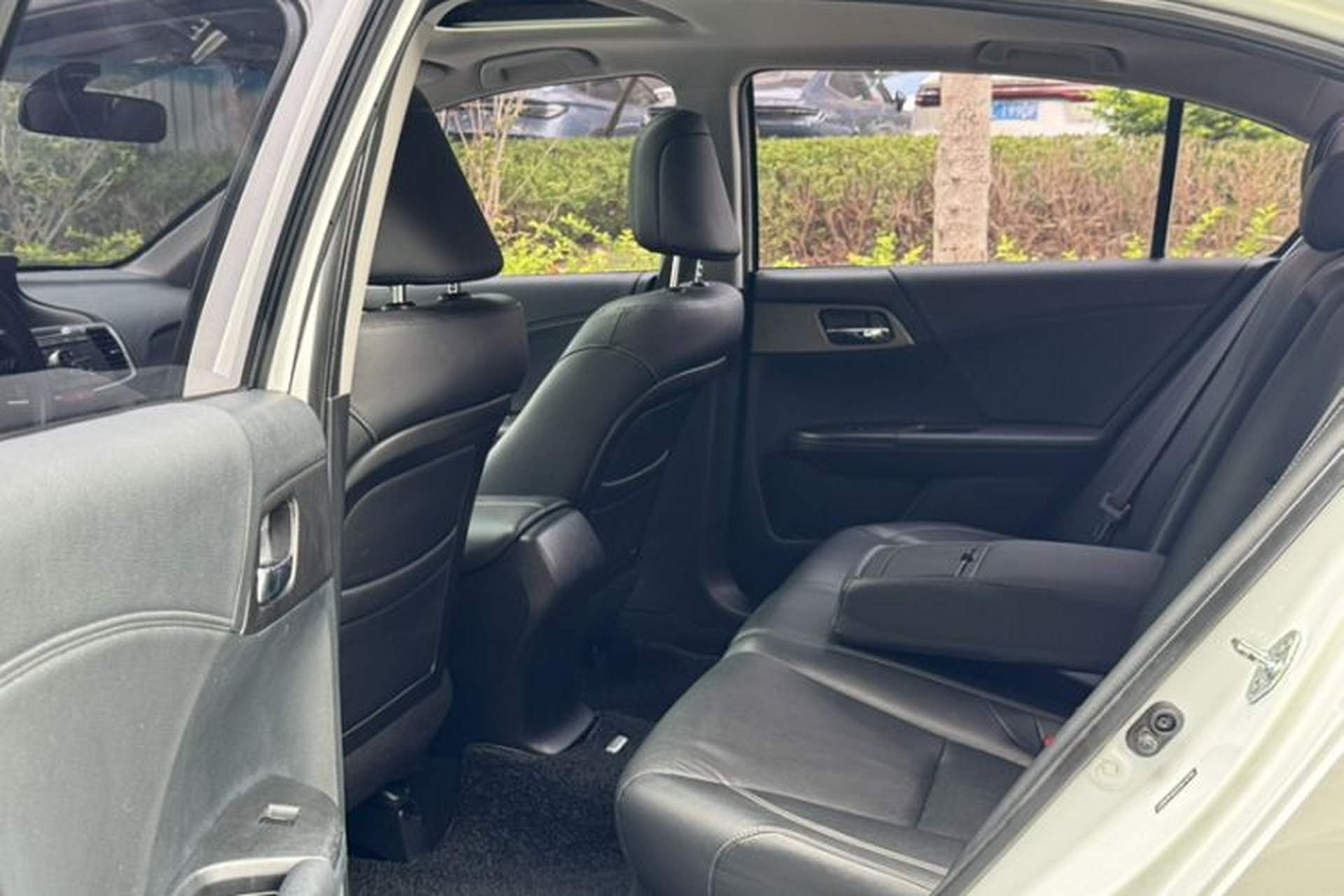 Used Honda Accord 2015 2.0L LXS Elite Edition Interior 4