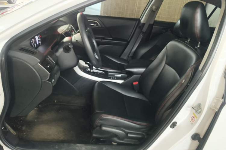Used Honda Accord 2015 2.0L LX Comfort Edition Left Front Seat