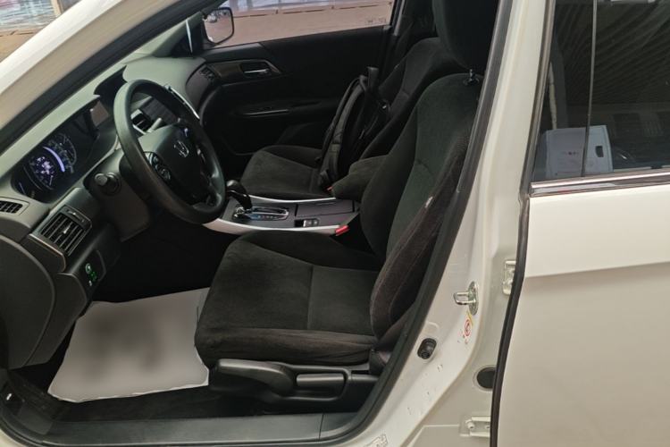 Used Honda Accord 2015 2.0L LX Comfort Edition Left Front Seat