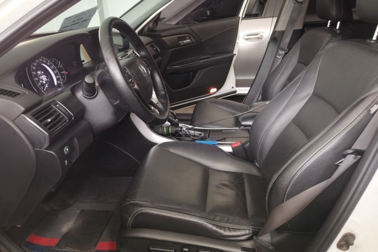 Used Honda Accord 2015 2.0L LXS Elite Edition Left Front Seat