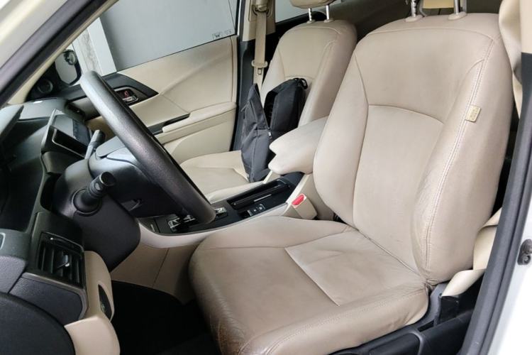 Used Honda Accord 2015 2.0L LX Comfort Edition Left Front Seat