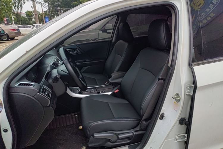 Used Honda Accord 2015 2.0L LX Comfort Edition Left Front Seat