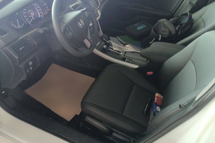 Used Honda Accord 2015 2.0L LX Comfort Edition Left Front Seat