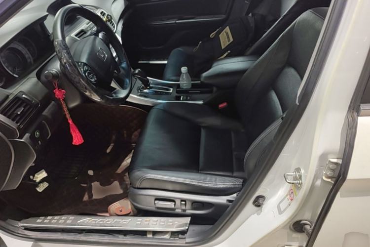 Used Honda Accord 2015 2.0L LXS Elite Edition Left Front Seat