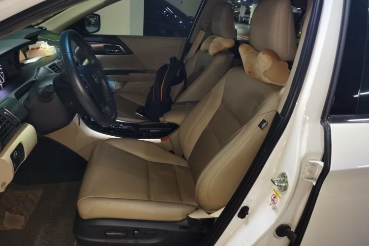 Used Honda Accord 2015 2.0L LXS Elite Edition Left Front Seat