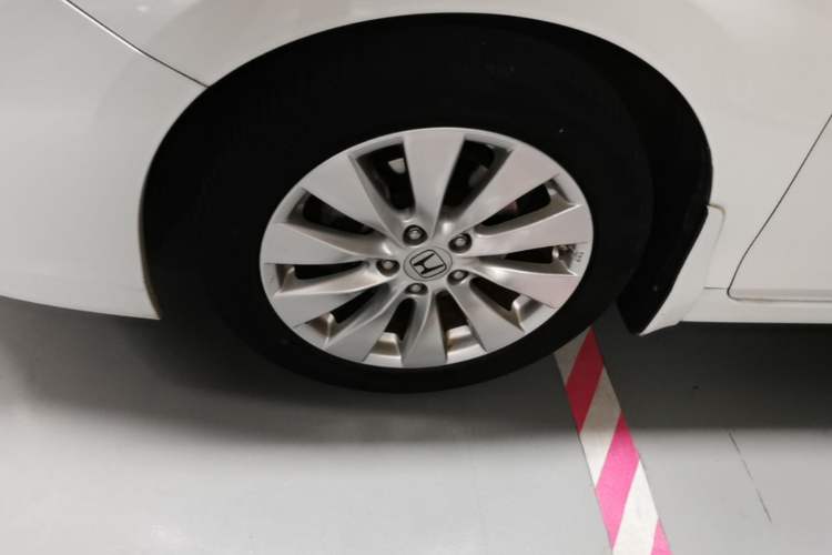 Used Honda Accord 2015 2.4L EX Luxury Edition Left Front Wheel Hub
