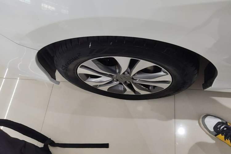 Used Honda Accord 2015 2.0L LXS Elite Edition Left Front Wheel Hub