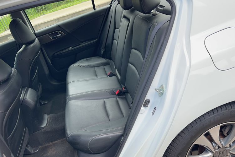 Used Honda Accord 2015 2.0L LXS Elite Edition Left Rear Seat