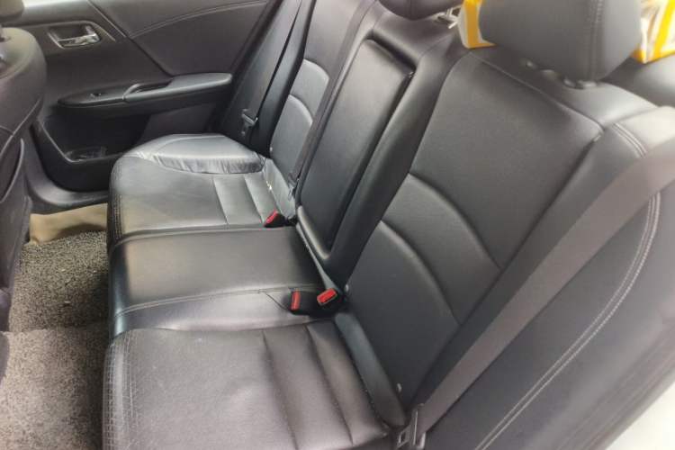 Used Honda Accord 2015 2.0L EX Luxury Edition Left Rear Seat