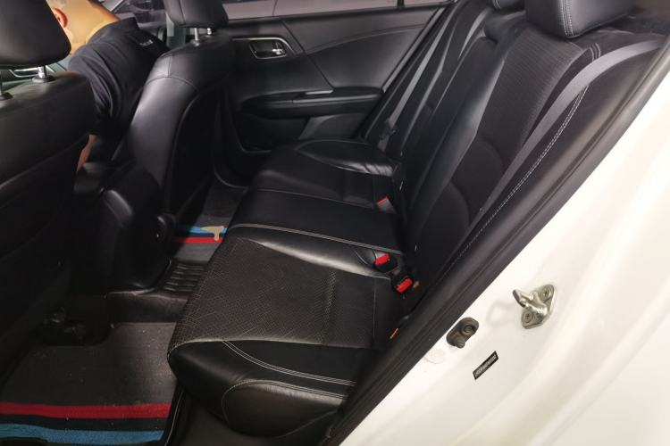 Used Honda Accord 2015 2.0L LXS Elite Edition Left Rear Seat