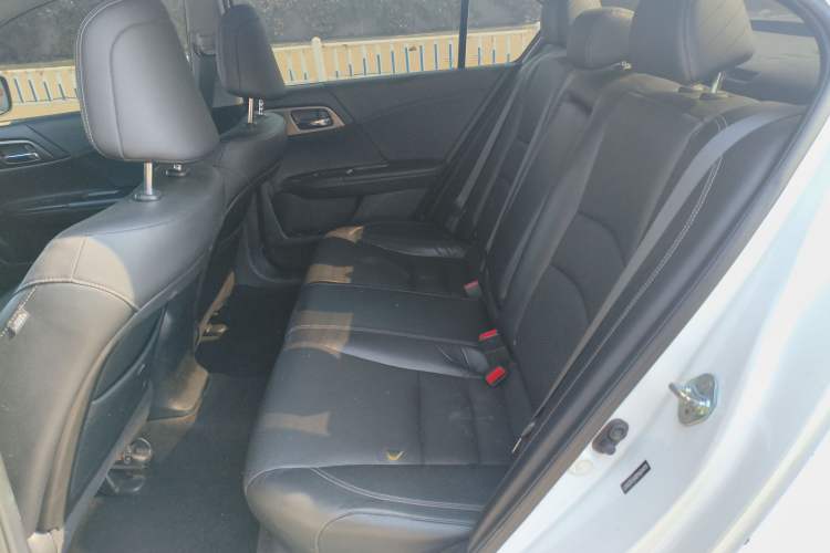 Used Honda Accord 2015 2.0L LXS Elite Edition Left Rear Seat