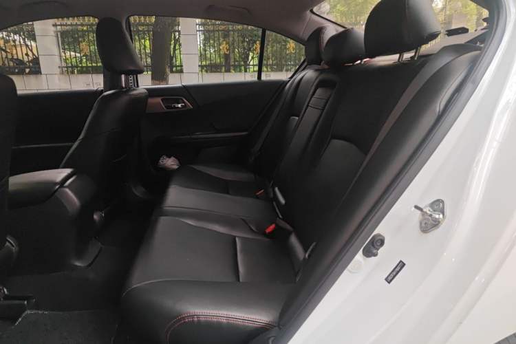 Used Honda Accord 2015 2.0L LX Comfort Edition Left Rear Seat