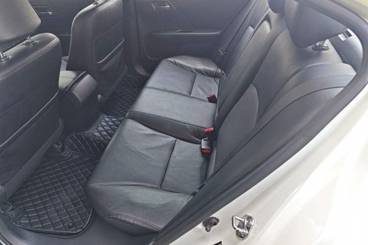 Used Honda Accord 2015 2.0L LX Comfort Edition Left Rear Seat