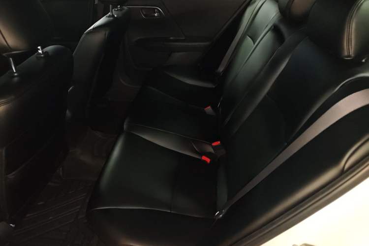 Used Honda Accord 2015 2.0L LX Comfort Edition Left Rear Seat