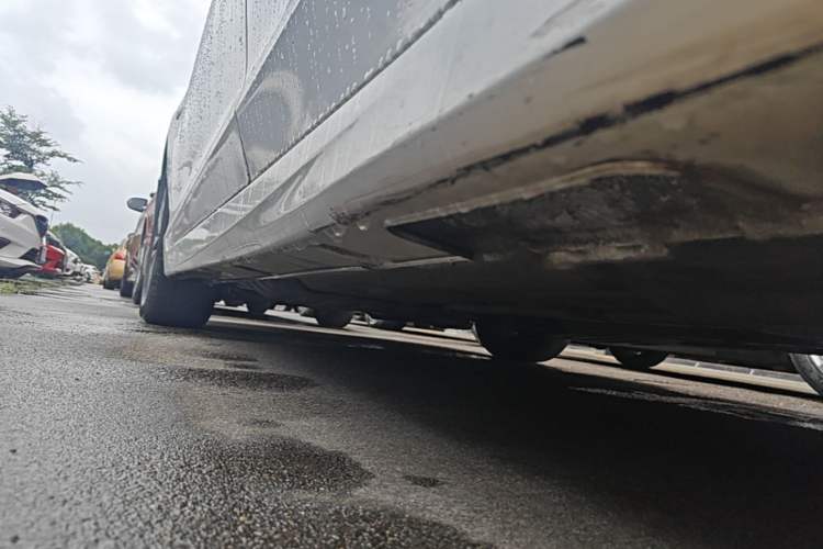 Used Honda Accord 2015 2.0L LXS Elite Edition Left Side Sill